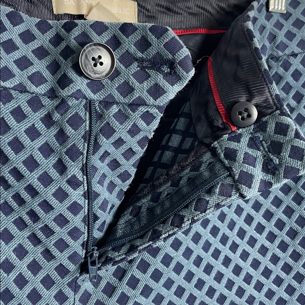 Banana Republic Navy Camden-Fit Diamond Jacquard Textured Ankle Cropped Pants - Picture 6 of 10